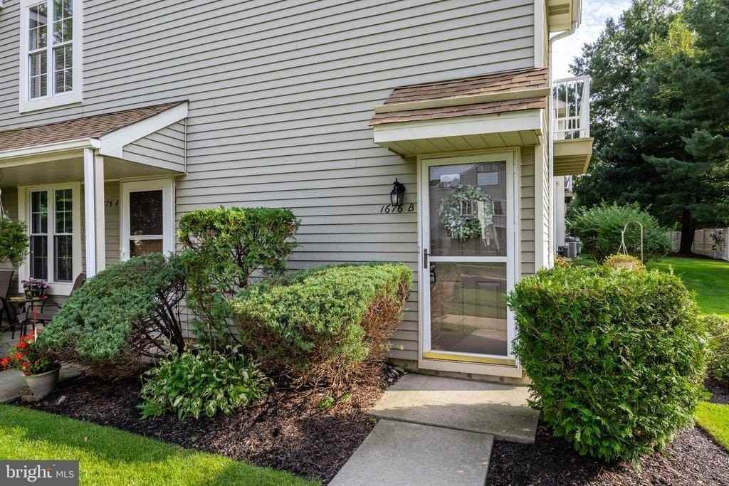 1676BB Thornwood Dr - Photo 7 of 27