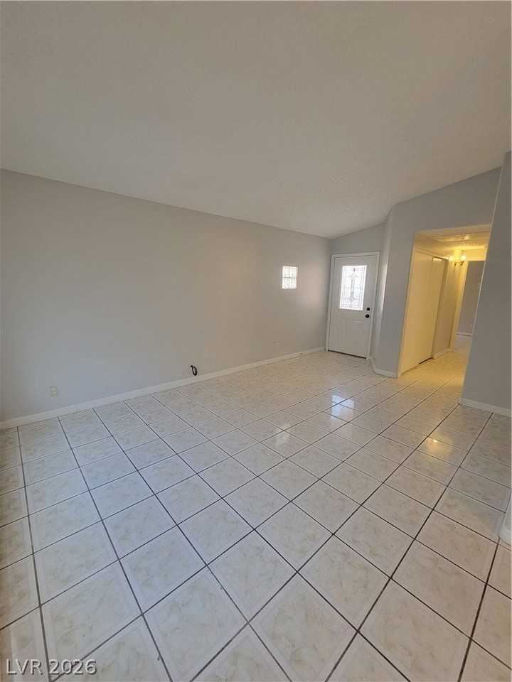 1161 Pleasant Brook St - Photo 2 of 21