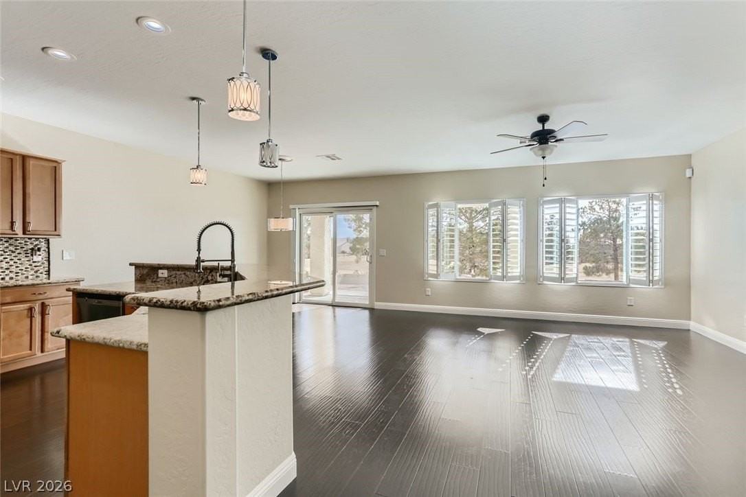 2517 Willow Wren Dr - Photo 4 of 43