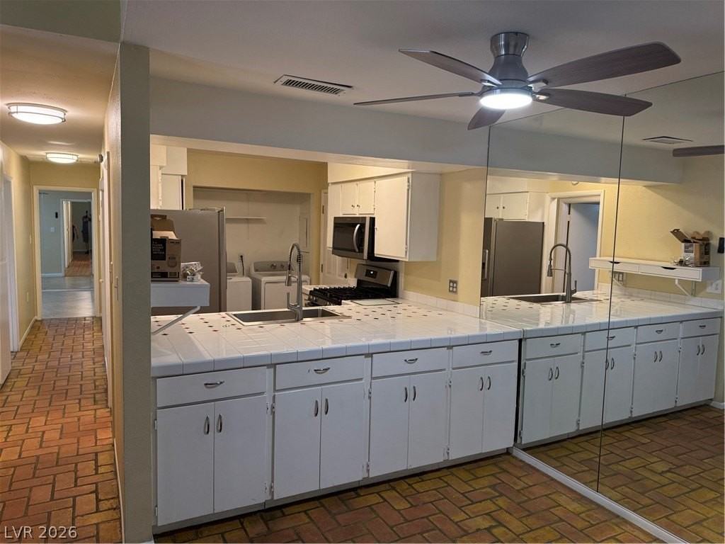 1390 Hialeah Dr #A - Photo 7 of 29