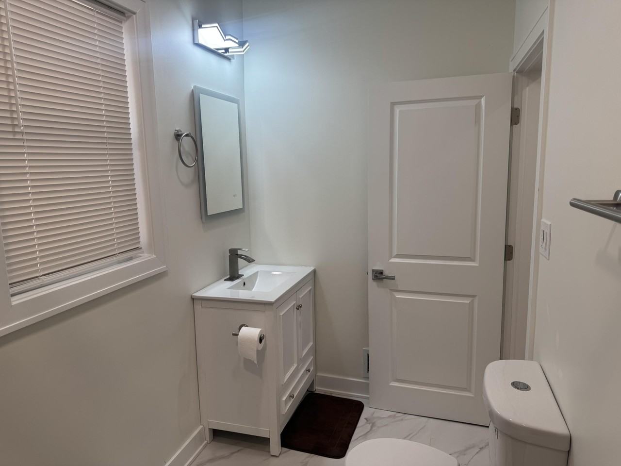 6181 Hecla St - Photo 2 of 10