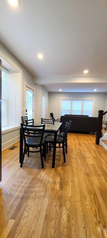 1208 E University Ave - Photo 3 of 4