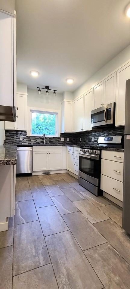 1208 E University Ave - Photo 4 of 4