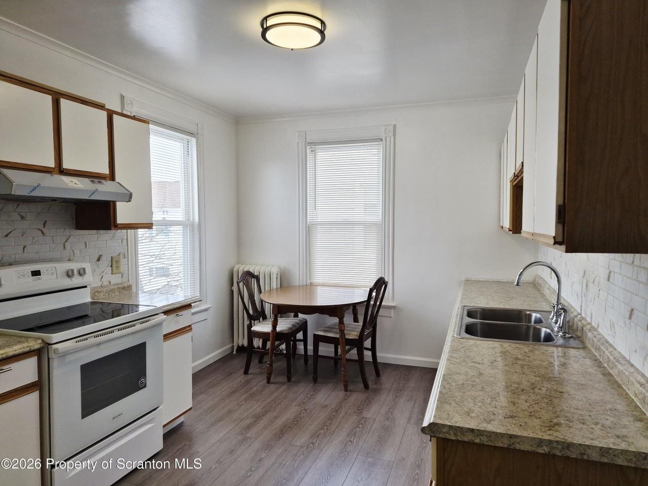 109 Salem Ave Unit 2fl - Photo 3 of 16