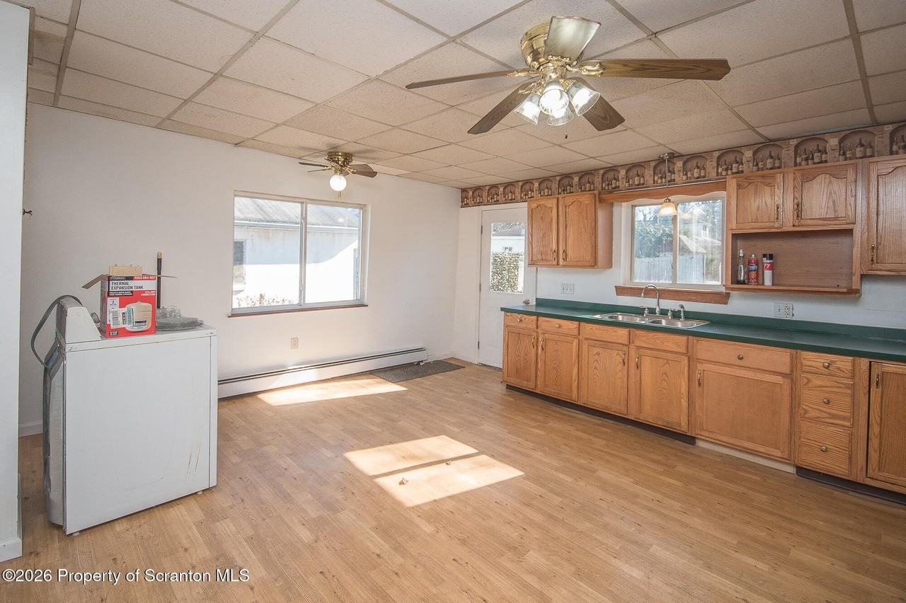 8 Stout St - Photo 3 of 25