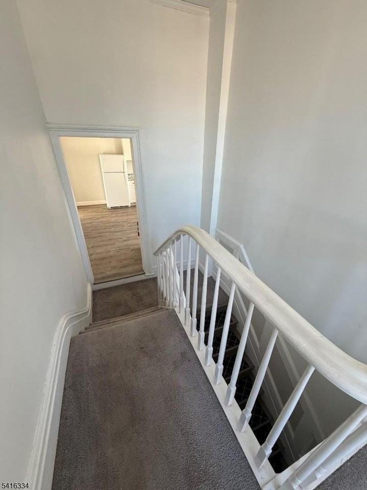 149 S Bridge St - Photo 7 of 22