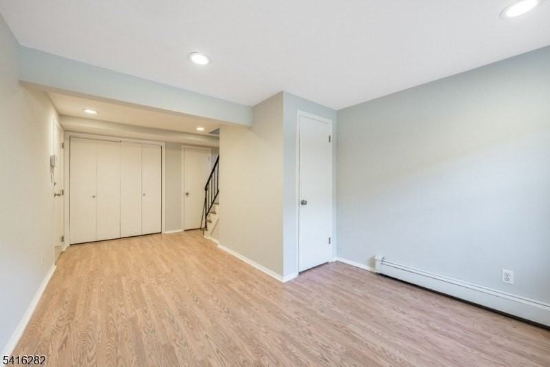 768 Springfield Ave Apt E4 - Photo 2 of 28