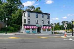 featured image of 38 Morris St