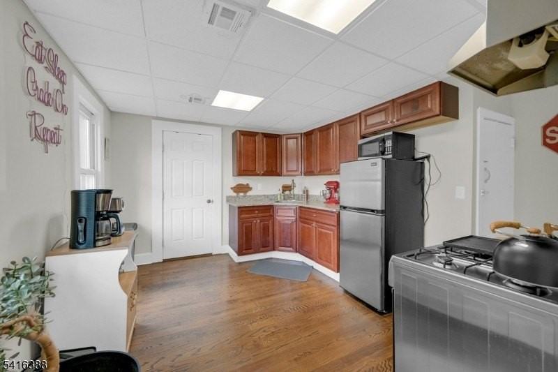 38 Morris St - Photo 7 of 24