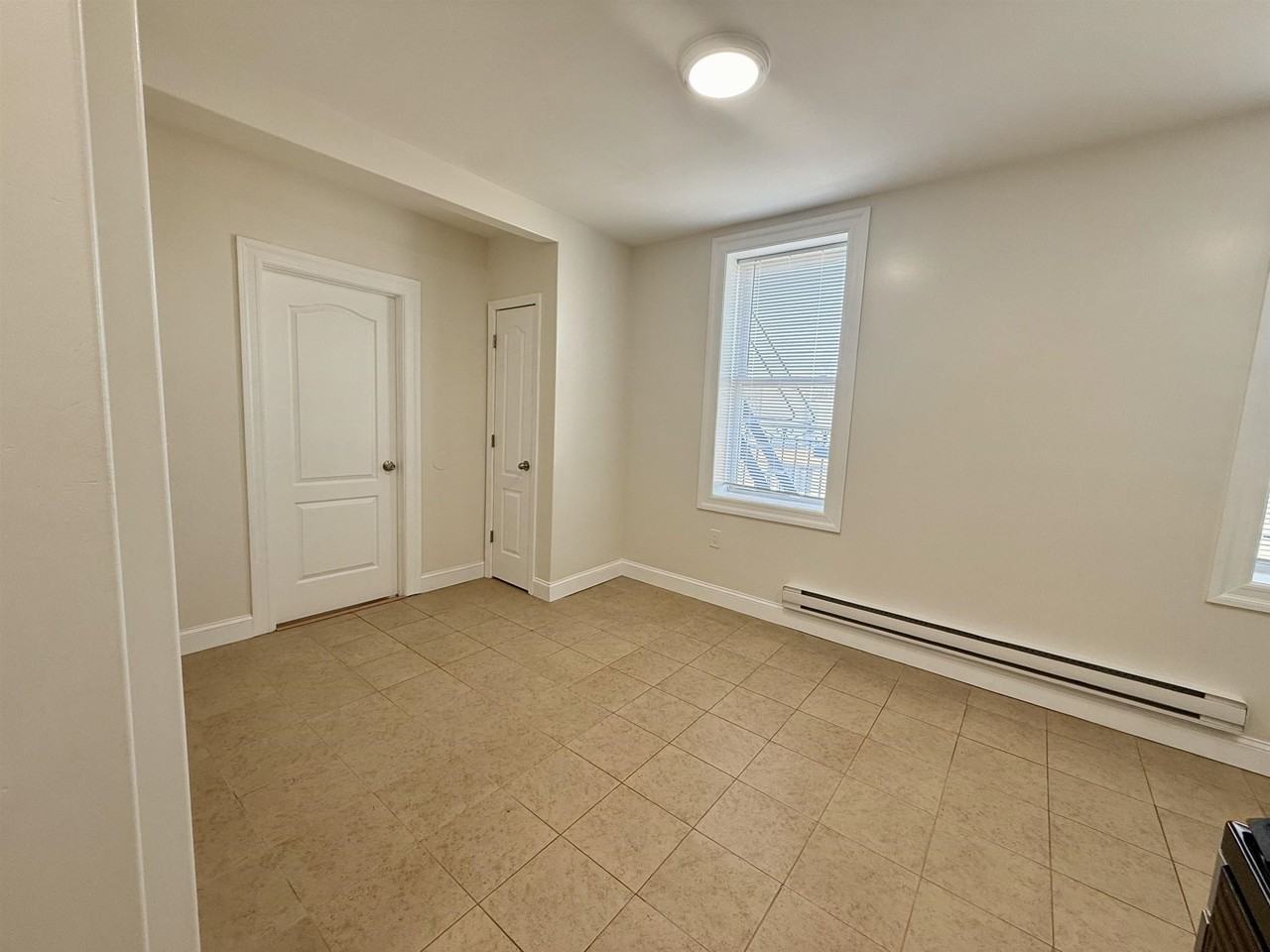 7222 Broadway #6 - Photo 3 of 19