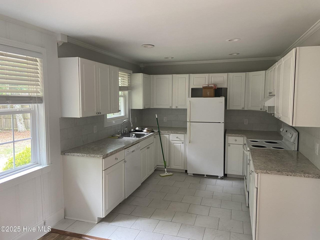 5308 Wrightsville Ave - Photo 2 of 9