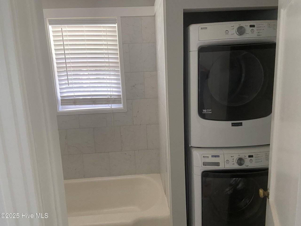 5308 Wrightsville Ave - Photo 7 of 9