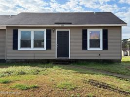 featured image of 211 Appaloosa Dr