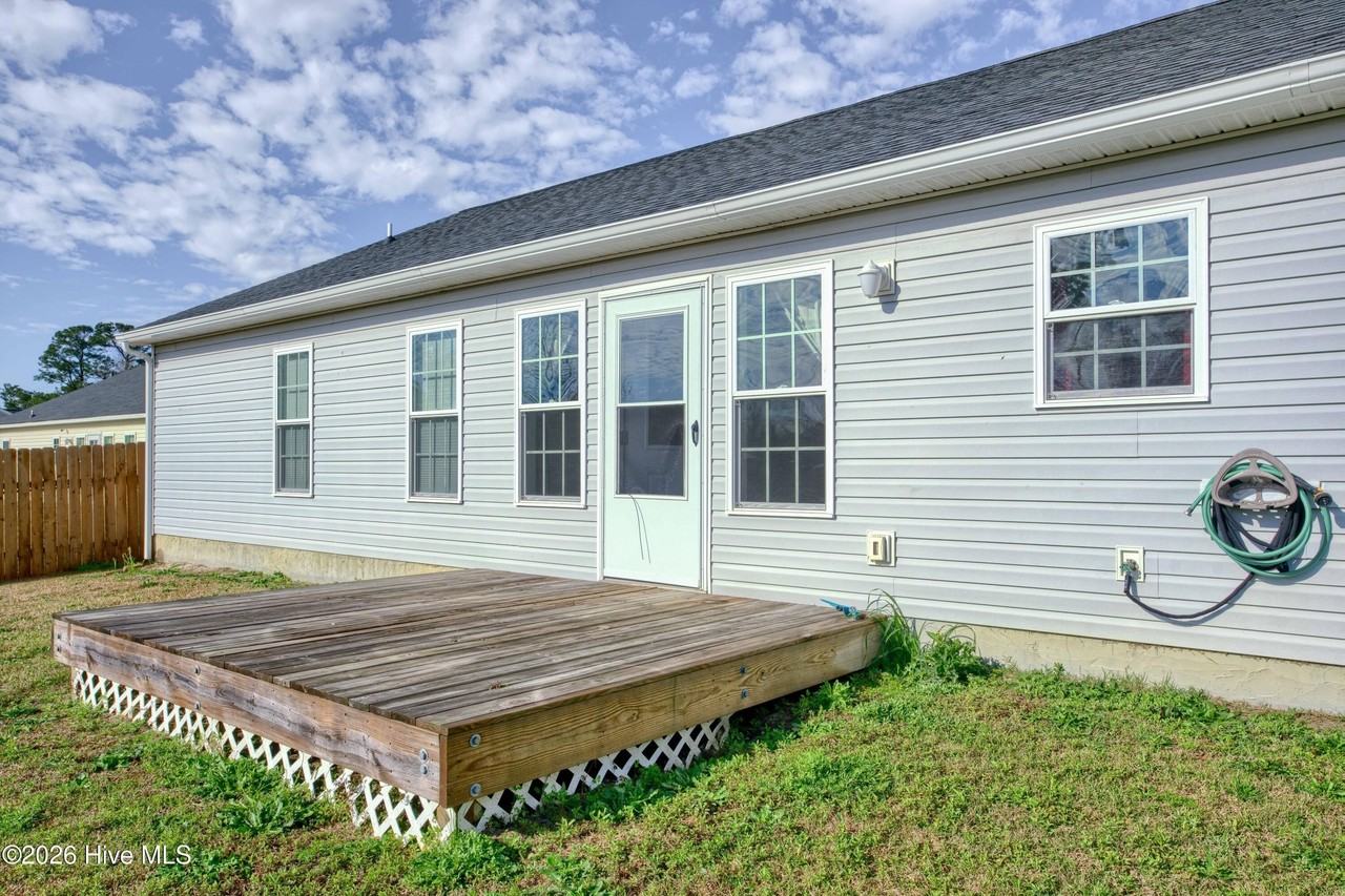 129 Bumps Creek Rd - Photo 3 of 20