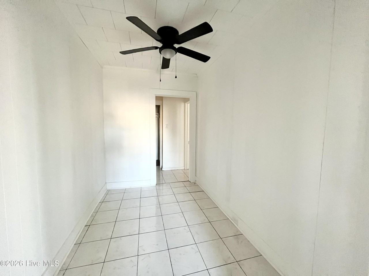 741 Riverside Ave Apt A - Photo 7 of 10