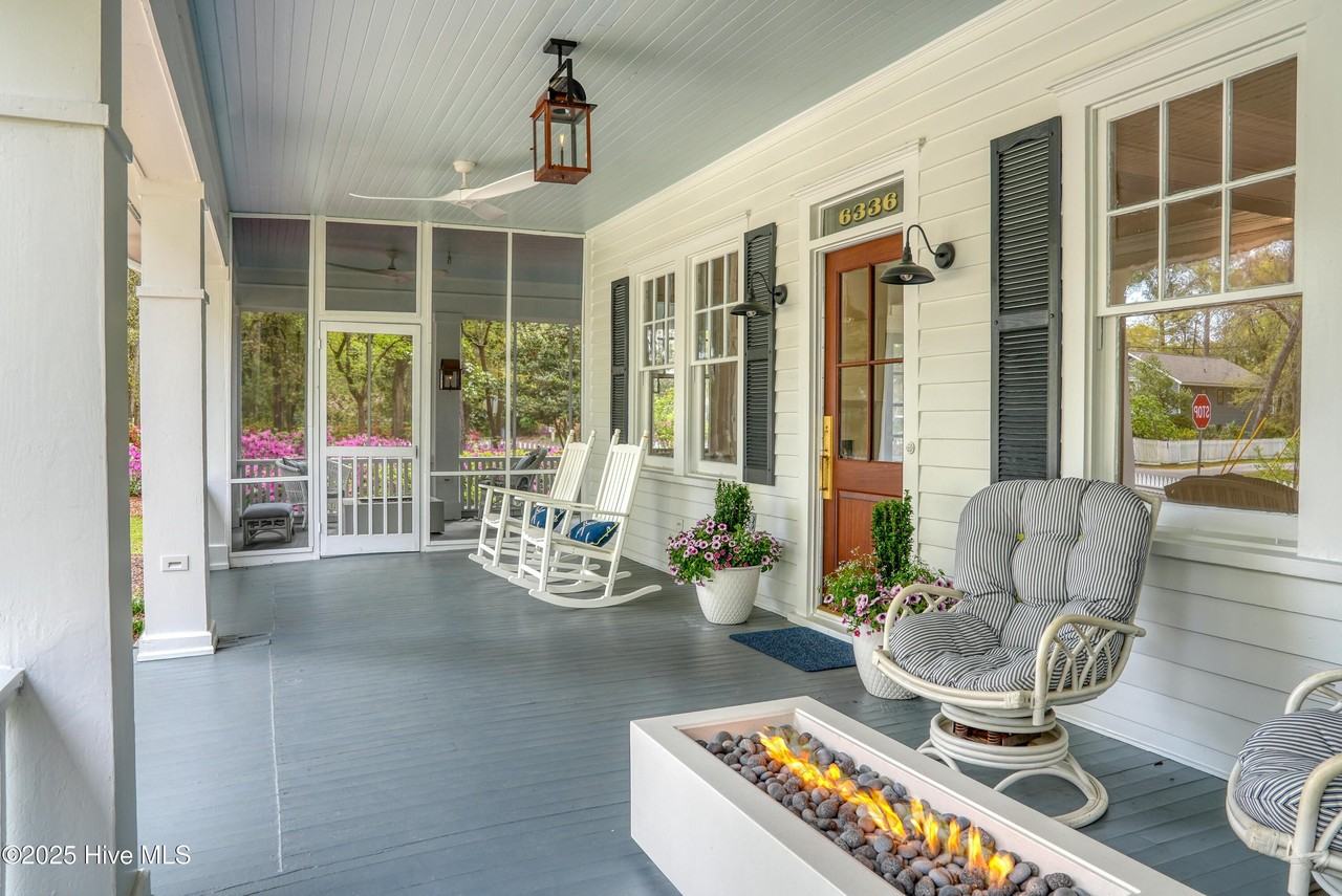 6336 Greenville Sound Rd - Photo 6 of 37