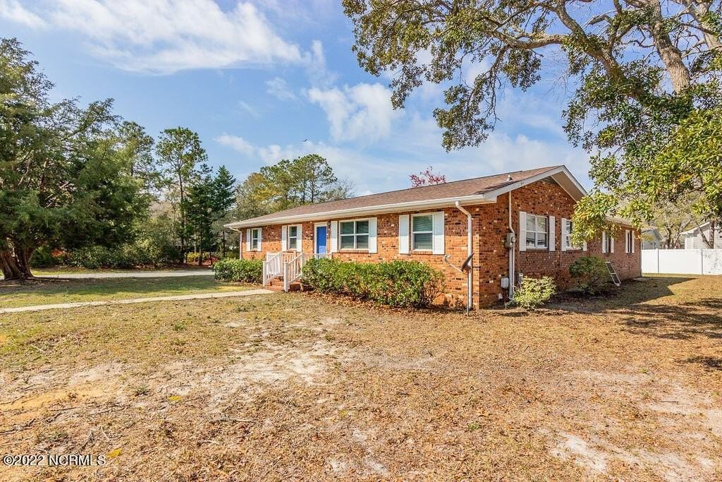 301 Ne 46th St - Photo 6 of 21