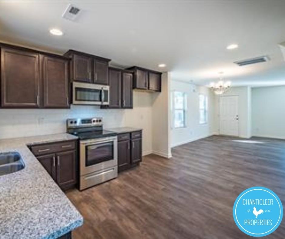 10 Rochambeau Ct #1 - Photo 5 of 27