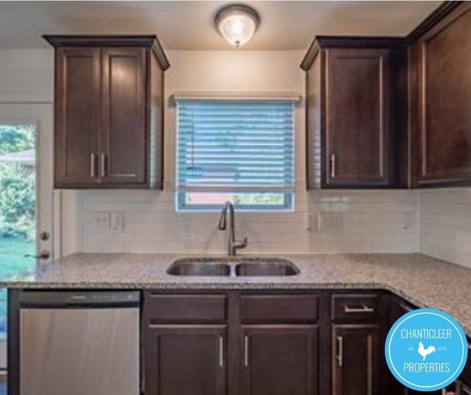 10 Rochambeau Ct #1 - Photo 6 of 27