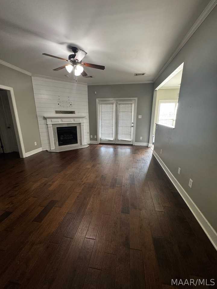 520 Breckinridge Ln - Photo 7 of 22