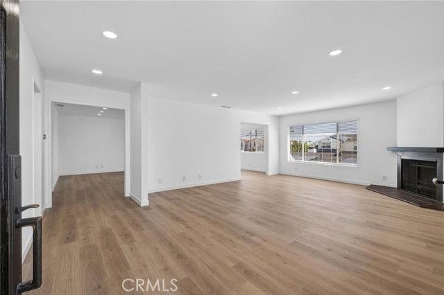 1653 5th St - Photo 2 of 7