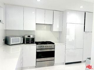 22548 Pacific Coast Hwy #203 - Photo 6 of 8