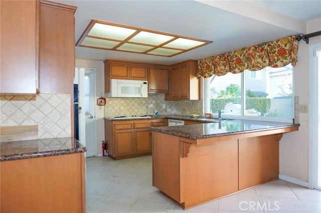 9901 Westhaven Cir - Photo 5 of 8