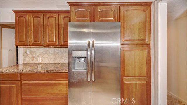 726 Kendall Dr - Photo 5 of 8