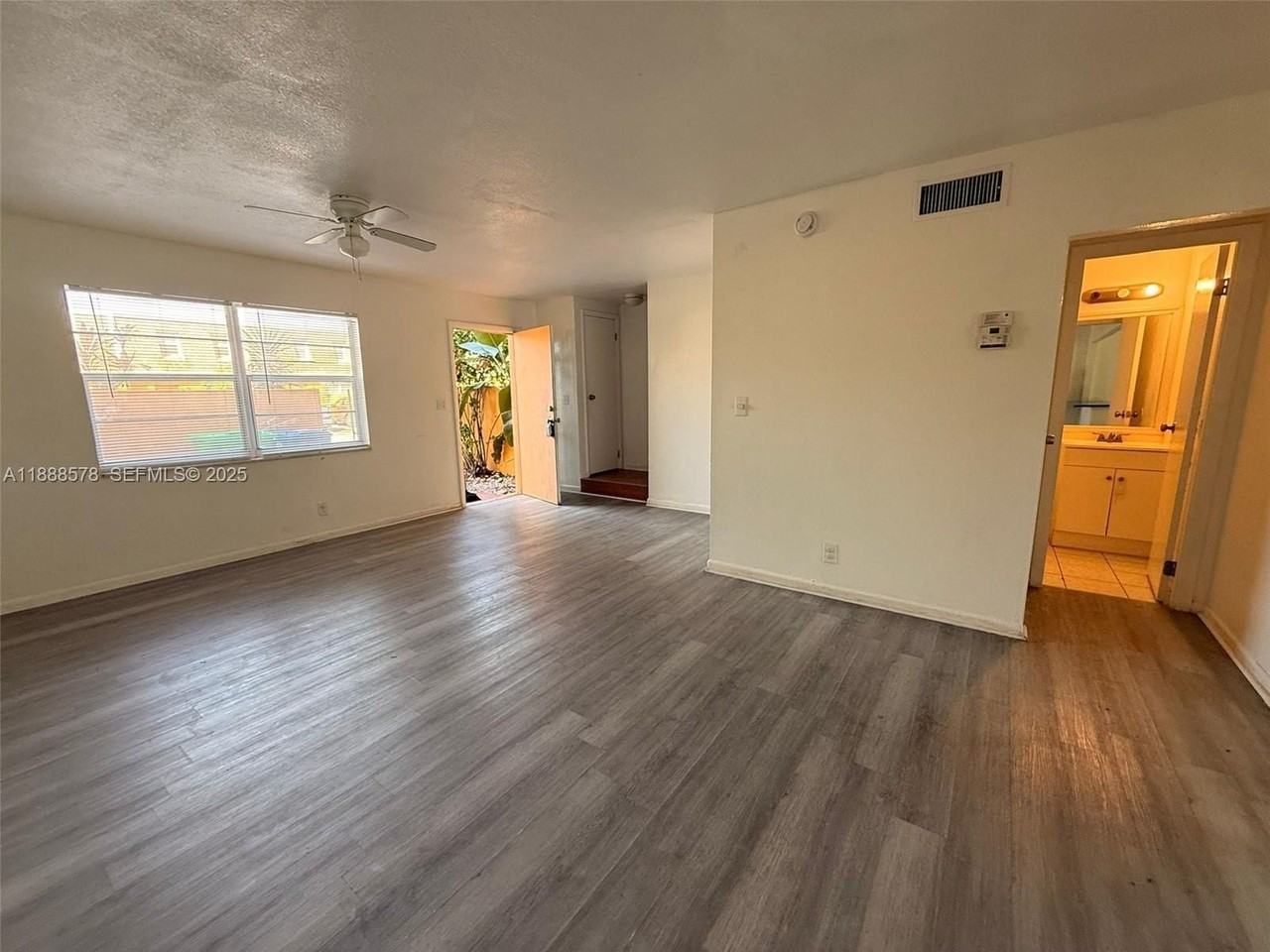 5970 Nw 28th St #146 - Photo 4 of 23