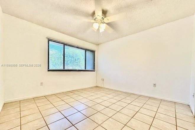 2816 Sw 14th Dr #2816 - Photo 7 of 11