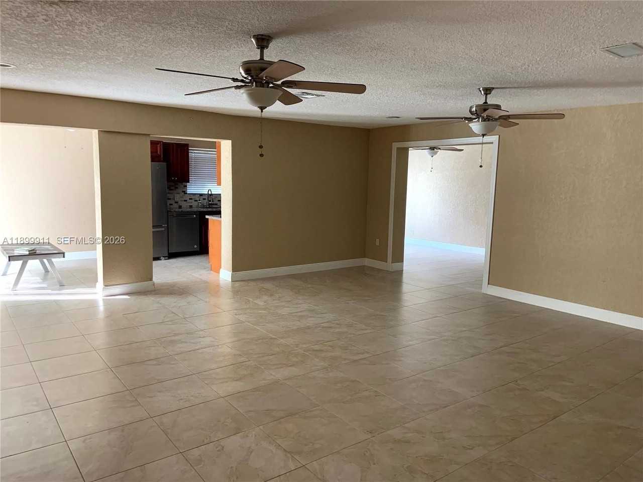 6407 Sw 5th St - Photo 2 of 50