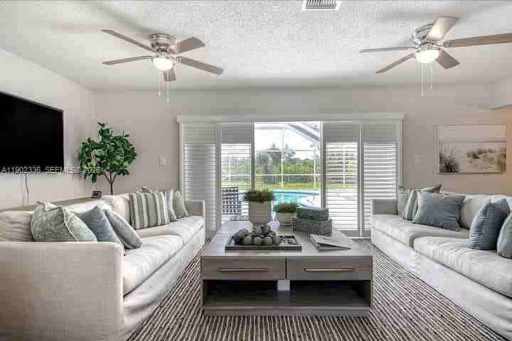 1500 Nw 45th St - Photo 4 of 23