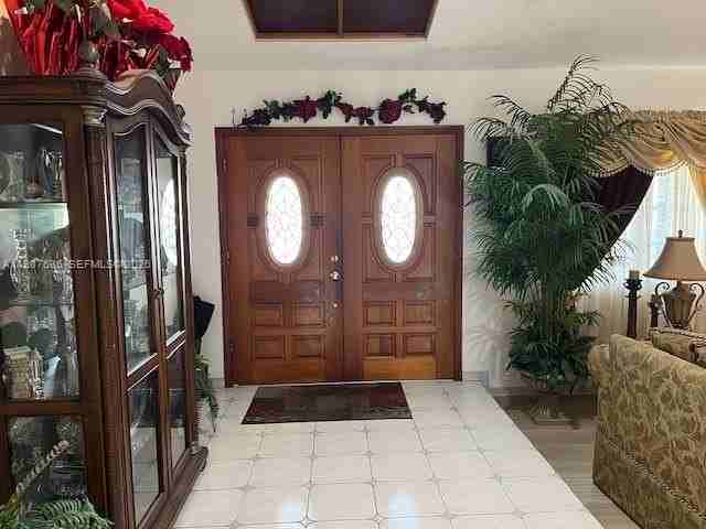 204 191st St - Photo 4 of 50