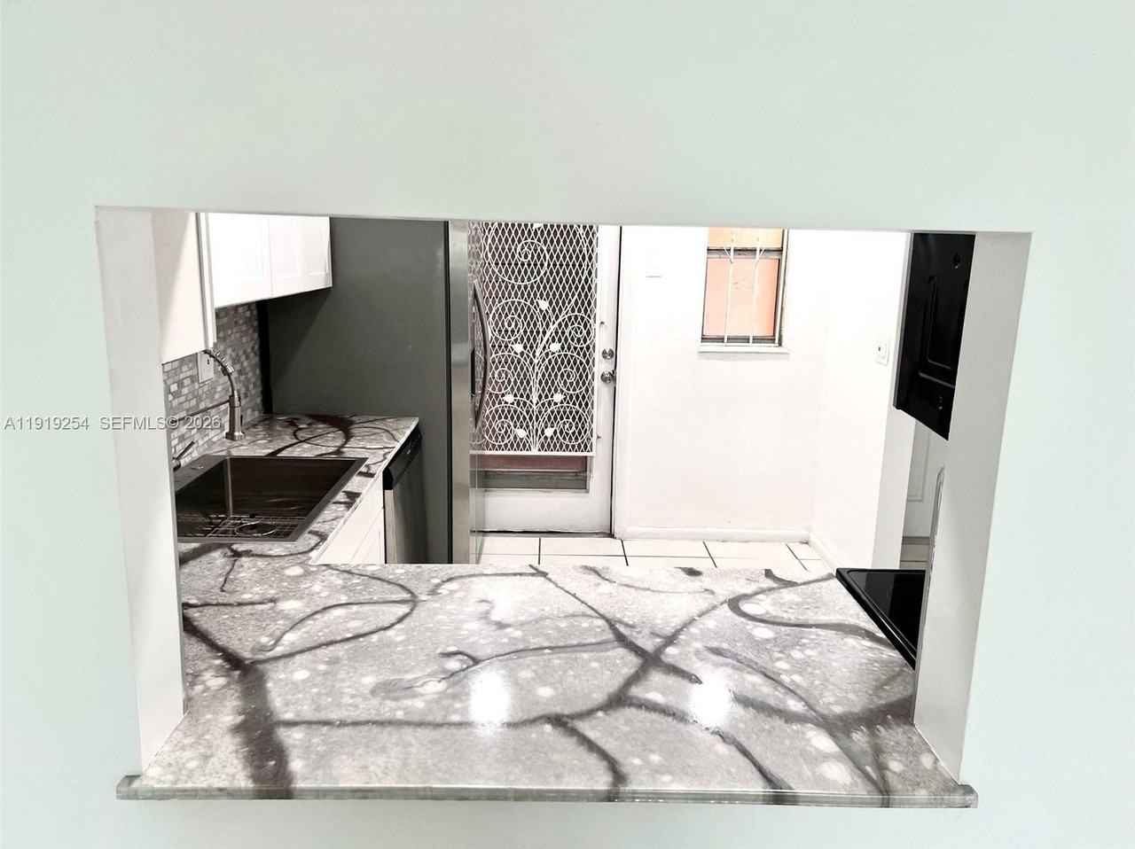 18900 Ne 3rd Ct #531 - Photo 7 of 23