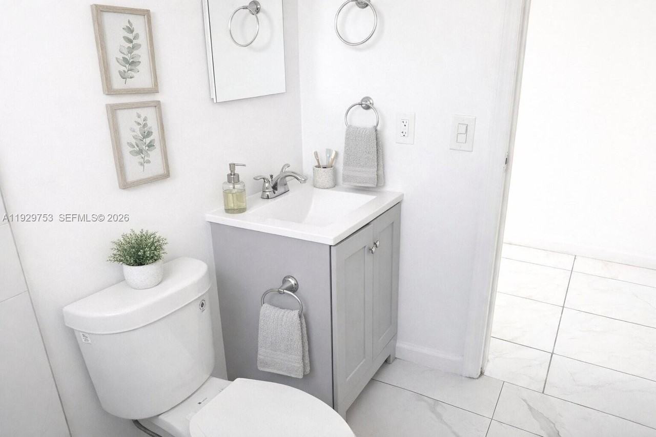 345 Beacom Blvd - Photo 6 of 9