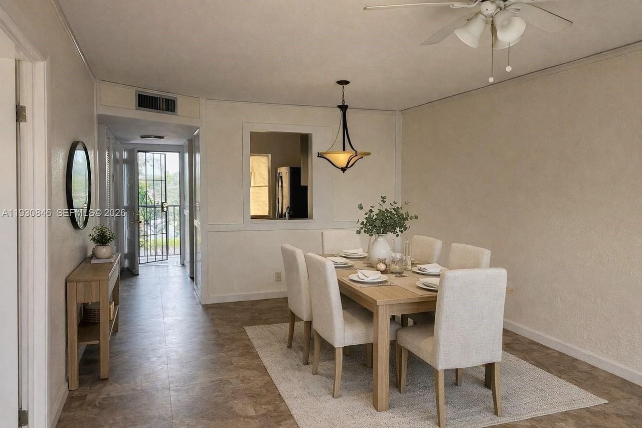 8620 N Sherman Cir #406 - Photo 4 of 18