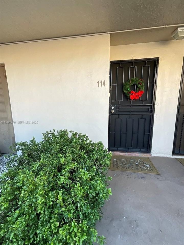 820 Nw 87th Ave #114 - Photo 2 of 50