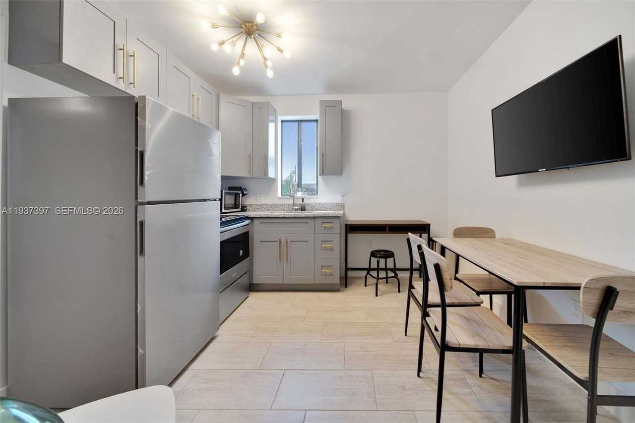 2162 Sw 14th Ter #101 - Photo 5 of 13