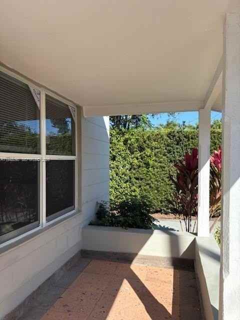 752 Nw 24th Ct #1 - Photo 2 of 8