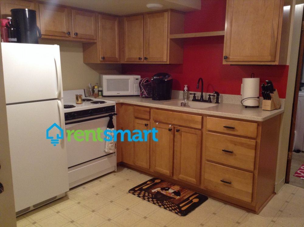 1235 S 5th St W - Photo 2 of 7