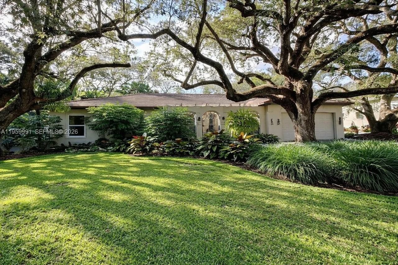 4350 Palmarito St - Photo 2 of 26