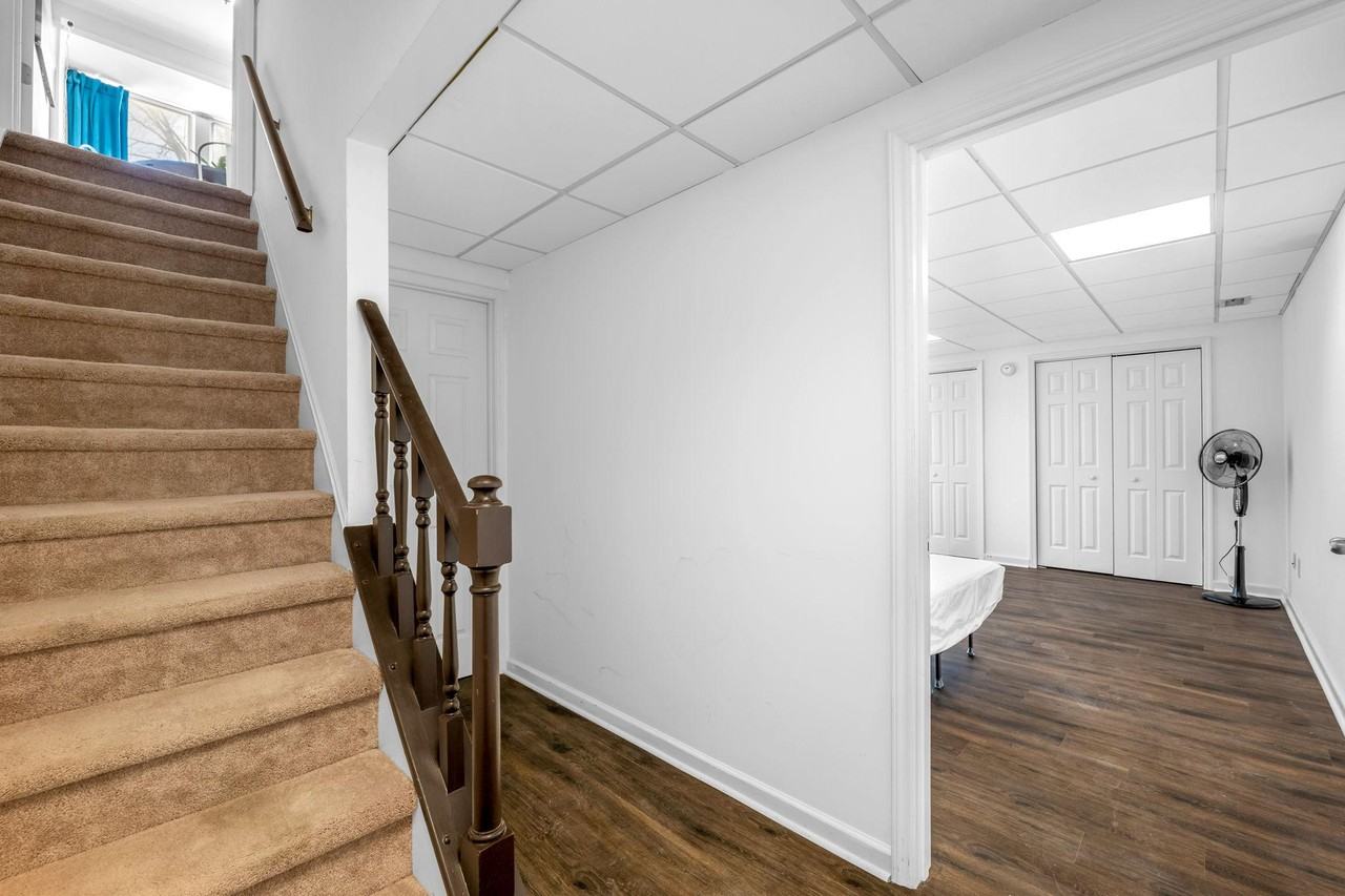 Bantry Ln - Photo 6 of 30