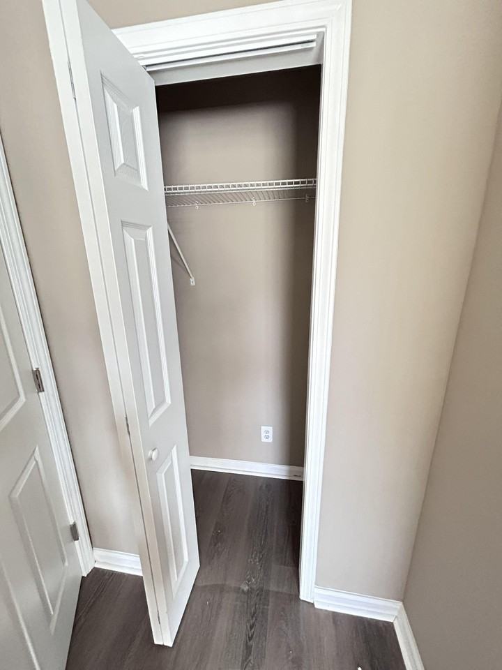 Riverchase Ter - Photo 5 of 14