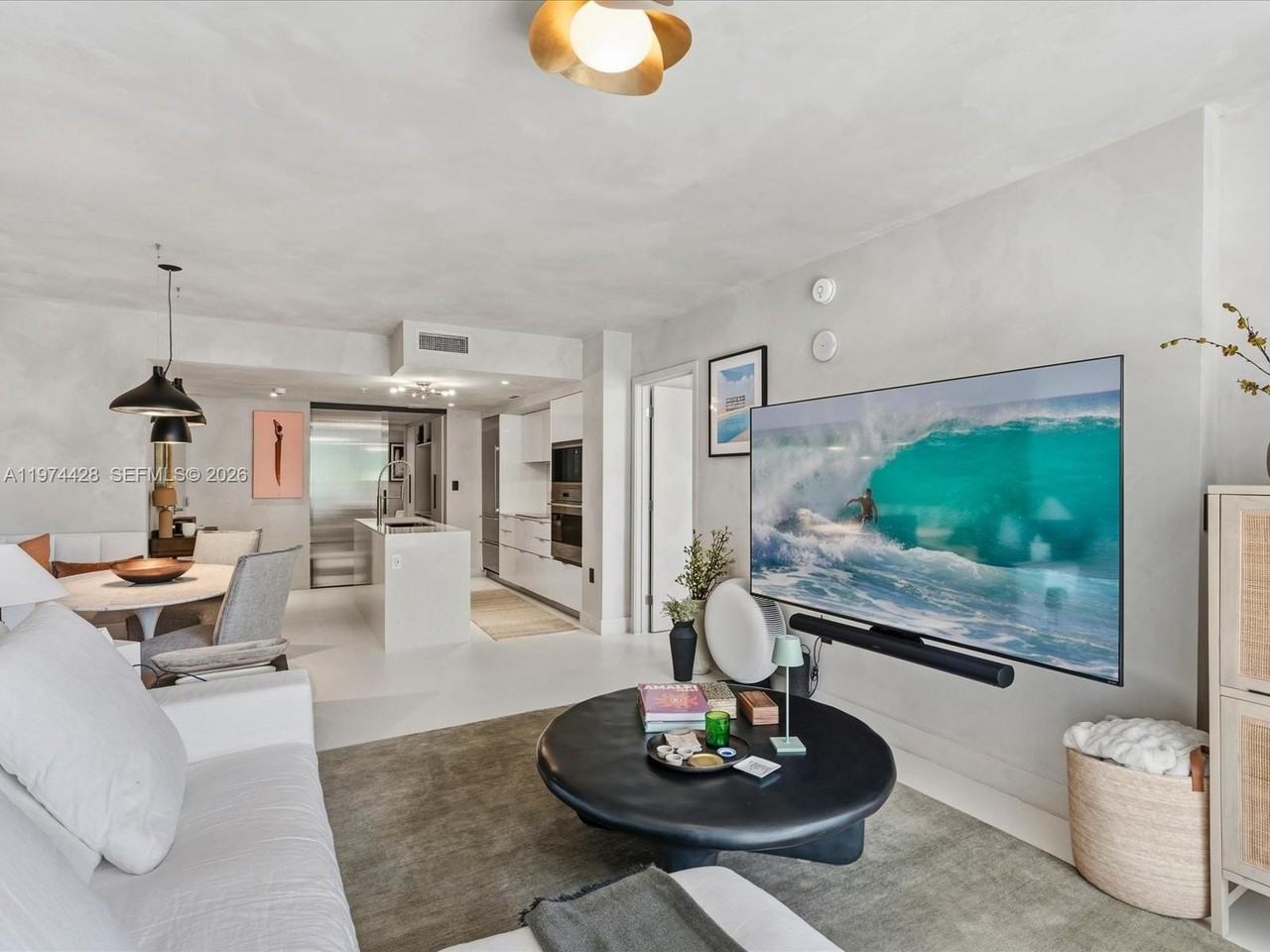 9521 E Bay Harbor Dr #705 - Photo 6 of 50