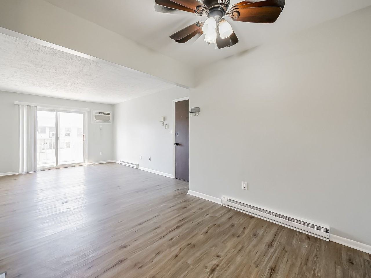 125 E Van Riper Rd - Photo 2 of 26