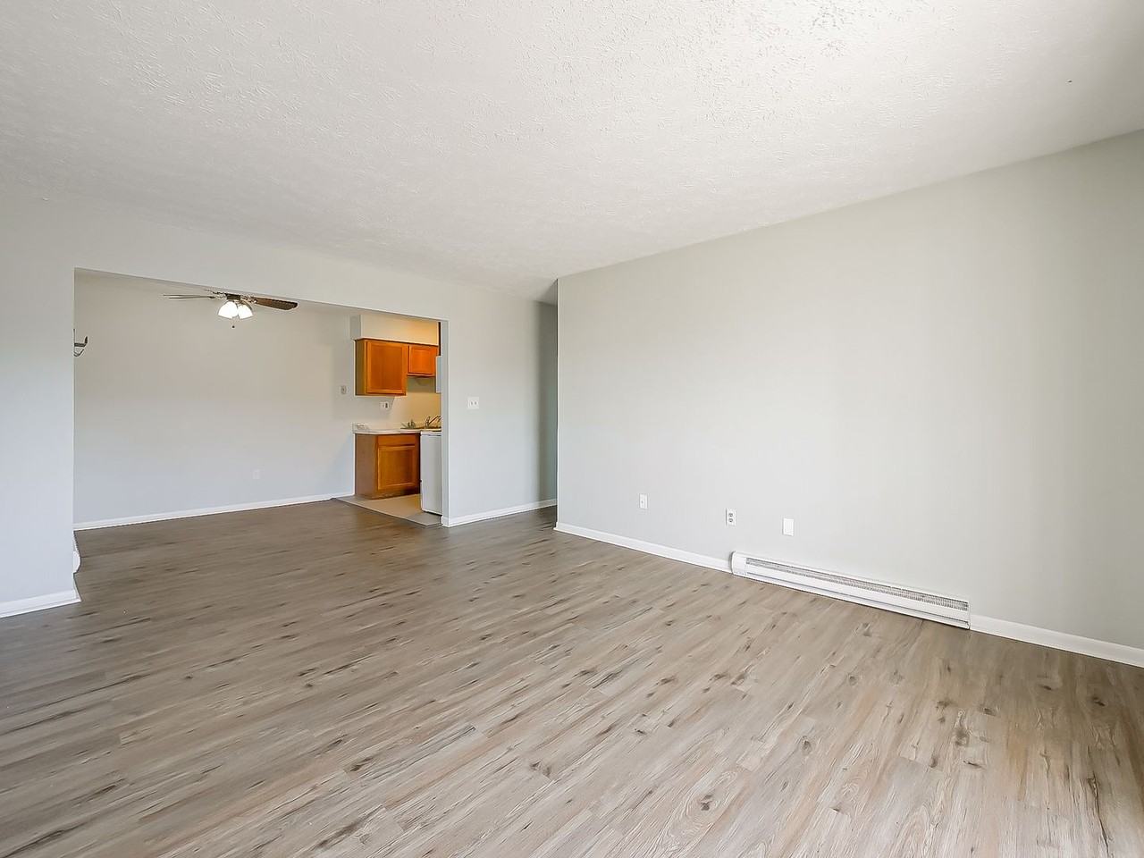 125 E Van Riper Rd - Photo 3 of 26