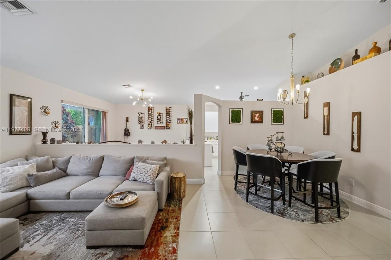 7862 Nw 62nd Ter #7862 - Photo 5 of 17