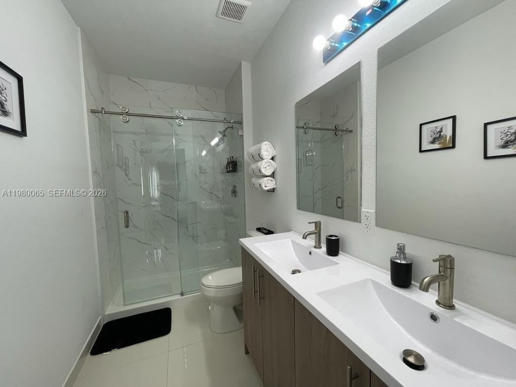 302 Nw 11th Ct #302 - Photo 6 of 50