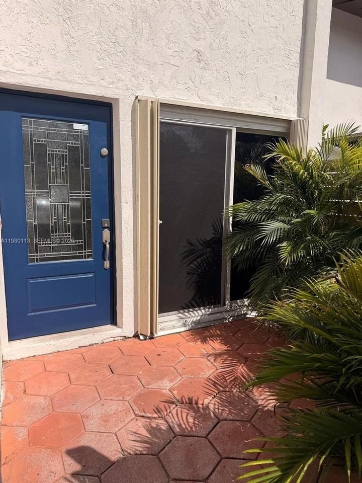 7101 Sw 113th Ct #0 - Photo 4 of 30