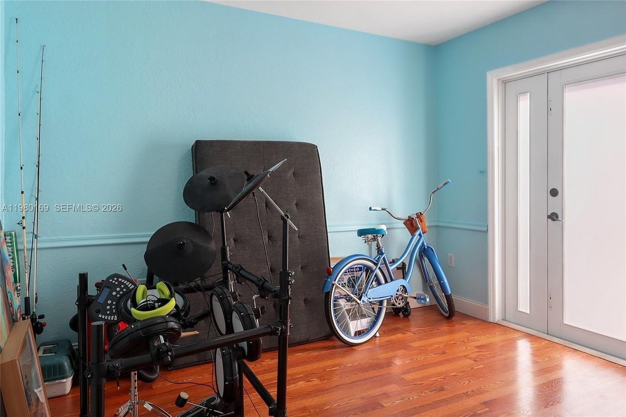 11397 Sw 185th Ter - Photo 7 of 15